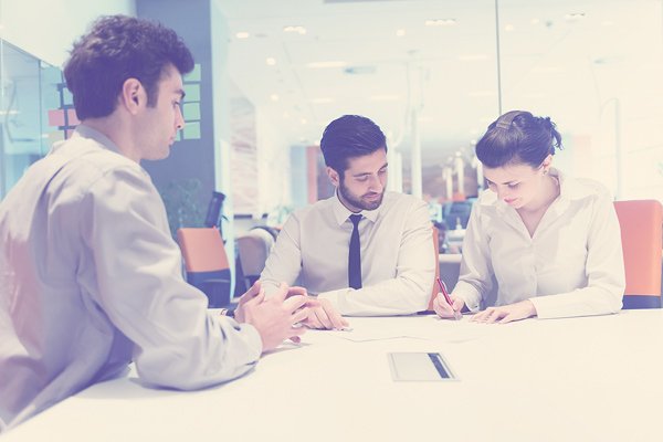 Compañías advierten a sus clientes sobre retención de impuestos en seguros de vida con ahorro