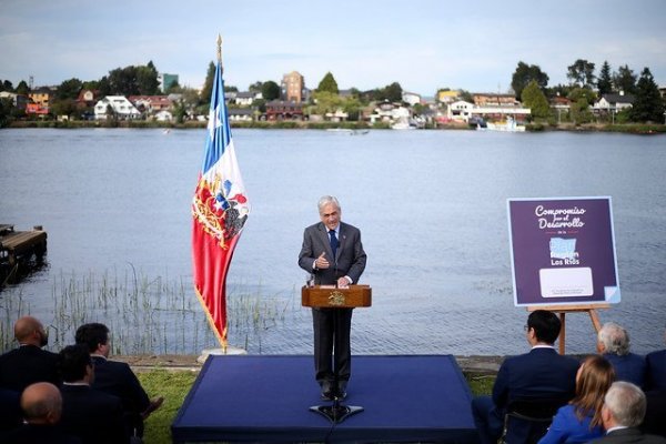 Piñera anuncia inversión por US$4.701 millones en Los Ríos y habilitación definitiva del Cau Cau