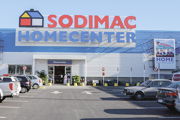 Crisis de empresario trasandino pone en riesgo operación de tienda Sodimac en Argentina