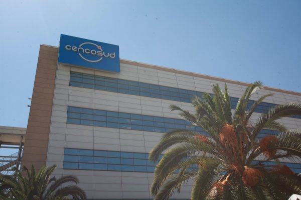 Cencosud concreta el traspaso a Scotiabank del 51% de su negocio de tarjetas en Perú