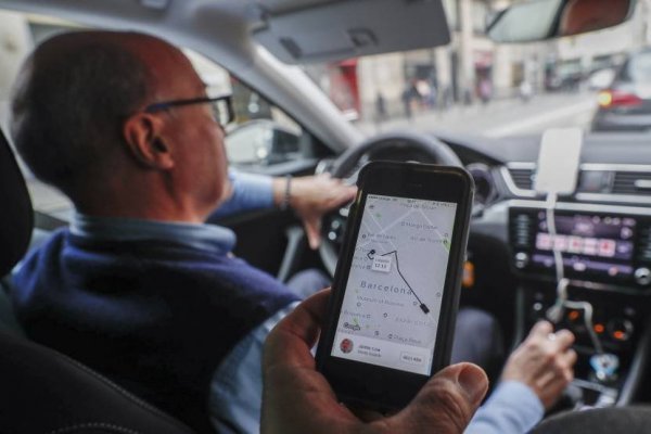 Francia, el primer país en regular el ámbito de acción de Uber