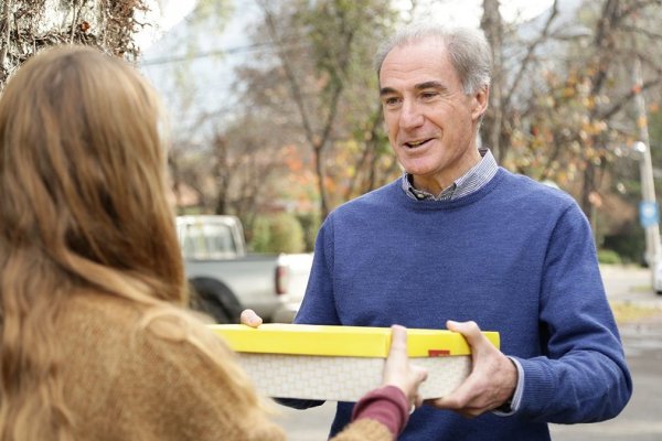 Plataforma web conecta a las personas mayores de 50 años con oportunidades laborales
