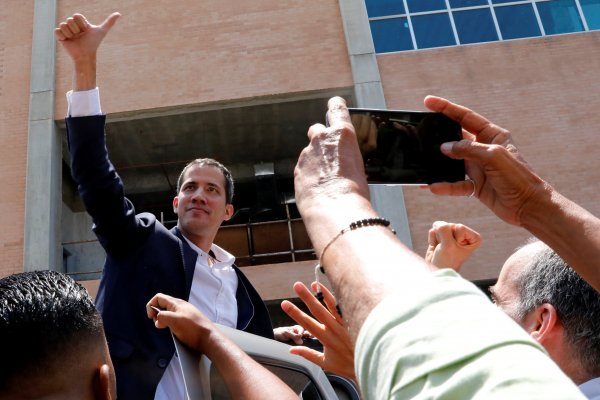 Juan Guaidó ya está en Venezuela: "Seguimos adelante y lo vamos a lograr"