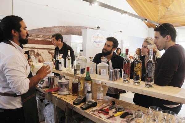Otro duro recado del gobierno peruano ante propuesta de tregua: "El pisco chileno no existe"