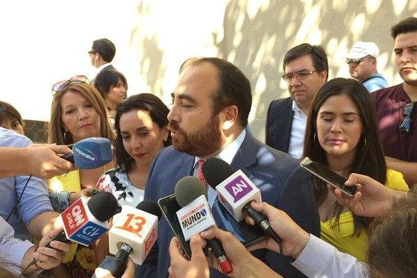 La dura réplica del timonel DC al Presidente Piñera por su defensa de Castillo