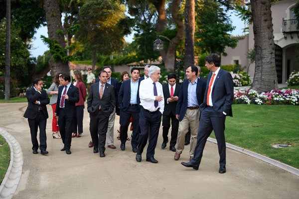 Los tres ejes comunicacionales que trazará mañana Piñera