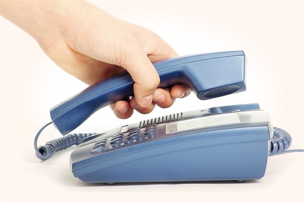 Entel irrumpe en definición de cargos de acceso fijo y cuestiona propuesta al alza de Movistar