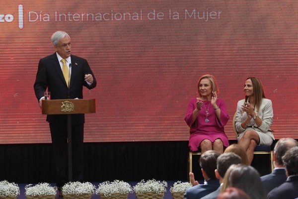 Presidente Piñera anuncia proyecto para tipificar y sancionar ciberacoso