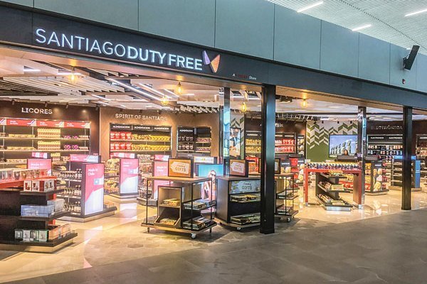 Duty free de Santiago se enfrenta con el Fisco por Ley de Etiquetado de Alimentos