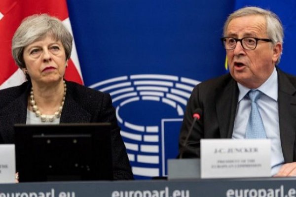 <p>May logra acuerdo para desbloquear el Brexit y espera apoyo del Parlamento</p>