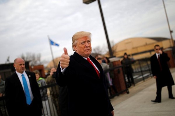 <p>Trump pide cortar ayuda a Latinoamérica y guardar US$ 500 millones para "responder a la crisis" en Venezuela</p>