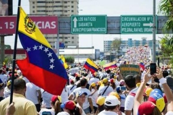 La reestructuración de la deuda de Venezuela será de las "más caóticas" de la historia