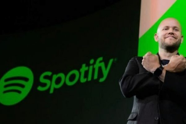 Spotify demanda a Apple ante la Comisión Europea por prácticas "contrarias" a la libre competencia