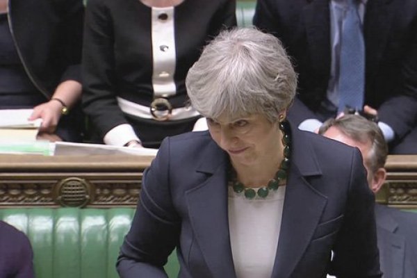 <p>¿Perder para ganar? Nueva derrota de May podría impulsar la aprobación de su acuerdo</p>