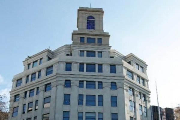 Telefónica venderá su emblemático edificio de Barcelona