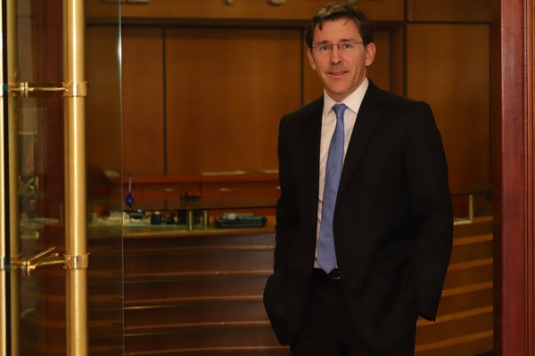 Naviera Hapag-Lloyd ligada a los Luksic inició plan de ahorros por hasta US$ 400 millones