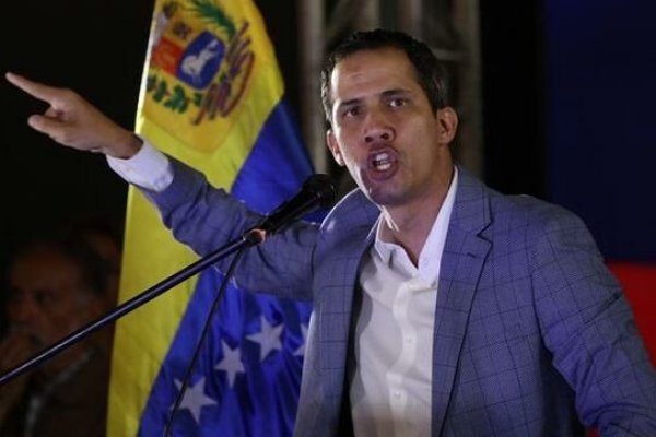 Guaidó asegura que Maduro “no puede actuar en su contra” por eso arremete contra sus compañeros
