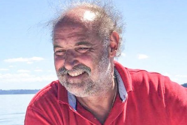 El récord que busca acreditar el chileno que vende 60 terrenos al mes en Los Lagos