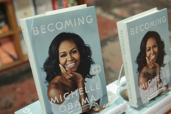 Memorias de Michelle Obama se encaminan a récord de ventas