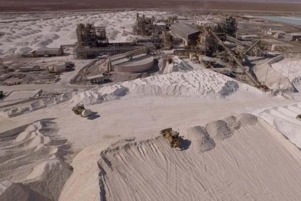 Problemas para el litio: ICR advierte precios más bajos y más volátiles para el mineral