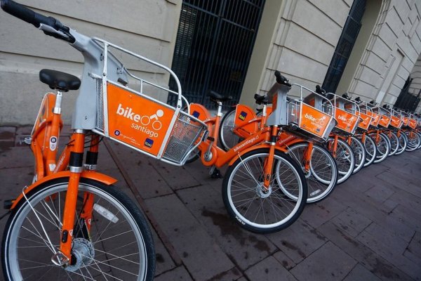 Nuevos controladores de Bike Santiago buscan reflotar la marca