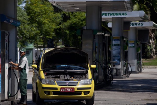 Alza de precios en Brasil se acelera en marzo a su mayor tasa para el mes desde 2015