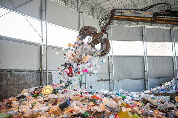 Chile es el tercer integrante de pacto mundial para bajar uso y reciclar el plástico