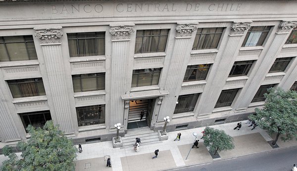 Consejo del Banco Central decidió en forma unánime mantener la tasa de interés en marzo