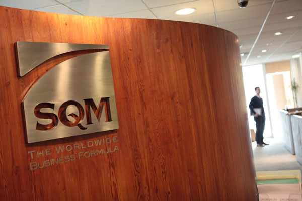 SQM flexibiliza normas de control para directores de Tianqi a pedido de la CMF
