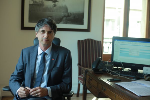 Ministro Couvé y marco para COP25: "Hoy la economía sostenible no es una opción es una obligación"