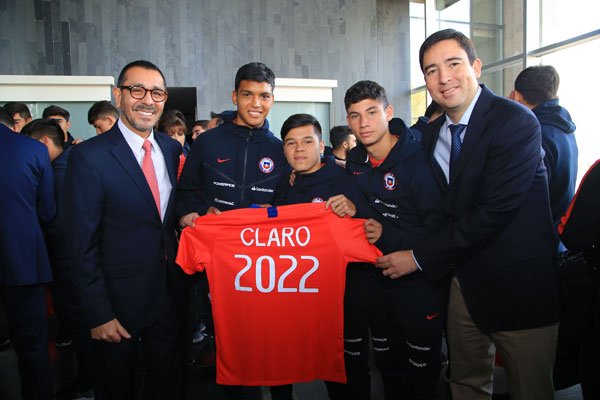 Claro le arrebata segundo auspicio importante a Entel en menos de un año