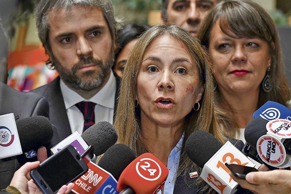 Gobierno: cambio de medidores será voluntario pero mantiene decreto que reconoce mayor costo