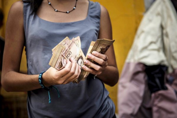 Dos países sudamericanos lideran el ranking de Bloomberg de las economías más miserables del mundo