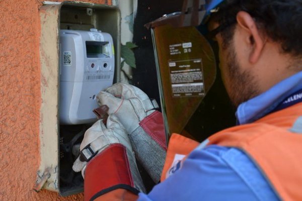 Distribuidoras evalúan permanencia en mesa técnica del gobierno por medidores inteligentes