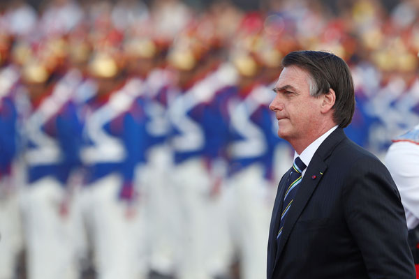 Brasil da un paso más hacia la aprobación de la reforma de pensiones que presiona a Bolsonaro