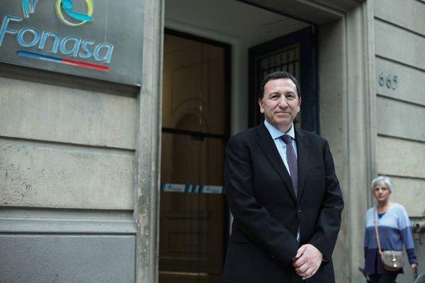 Fonasa acelera cambio en pagos a hospitales y clínicas con sistema de riesgo compartido