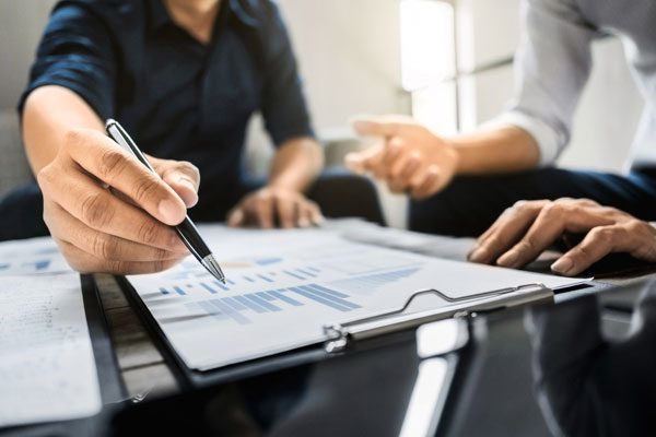 Avanza en el Congreso proyecto que busca regular asesorías de inversiones y previsionales