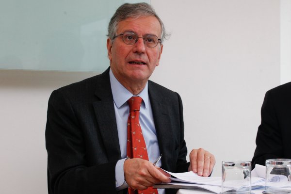Echeverría Izquierdo: "En obras de los Ministerios de Obras Públicas y de Salud no vamos a participar"