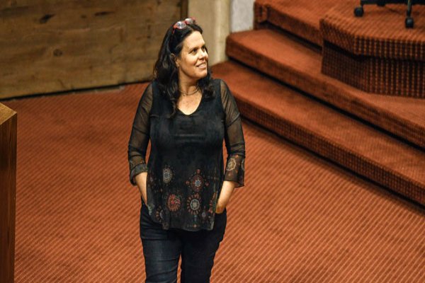 Maya Fernández: La nieta de Allende que desafía a Elizalde en el Partido Socialista