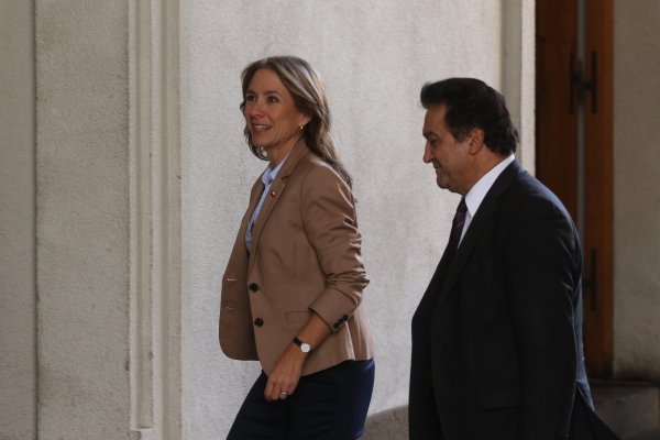 Gobierno intentaría que distribuidoras eléctricas devuelvan pagos por medidores inteligentes