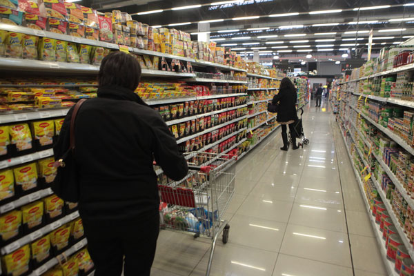 Ventas por metro cuadrado de supermercados en Chile se estancan en cinco años