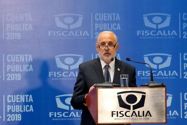 Abbott suspende de funciones a fiscal regional de O"Higgins Emiliano Arias