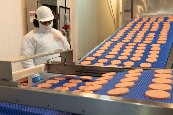 Procarne potencia negocio de tiendas y ampliará marca propia con nuevos productos