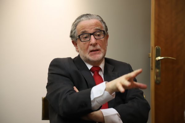 Zahler cuestiona apuro del gobierno por cambiar sistema tributario: "Hubo un tema más ideológico"
