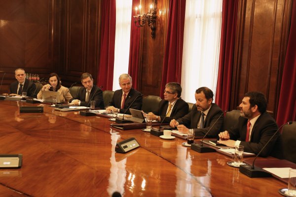 Banco Central no mueve la TPM y da nueva señal de prolongada mantención de la tasa