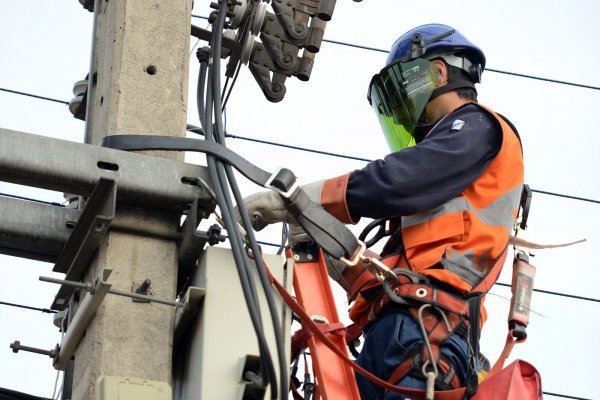 <p>Corte en el suministro eléctrico afectó a 625 mil clientes entre Coquimbo y La Araucanía</p>