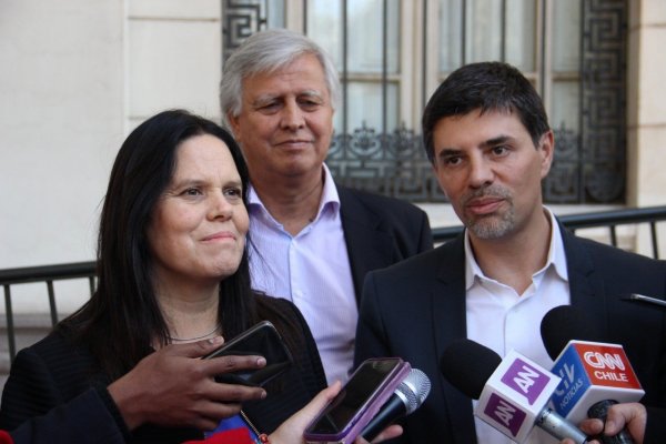 Socialistas anuncian iniciativas para que los partidos hagan primarias obligatorias