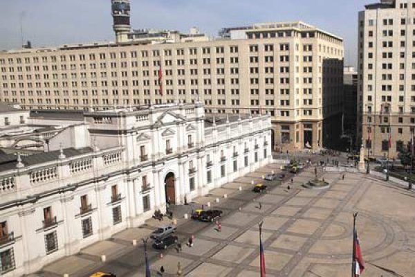 Gobierno descarta "espionaje" por dron detectado sobre La Moneda