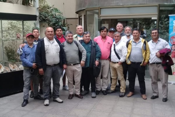 Pescadores aplauden postura del Congreso que puso fin a la renovación automática de licencias industriales