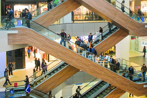 Confianza empresarial cae en abril y anticipa bajo crecimiento económico hacia adelante